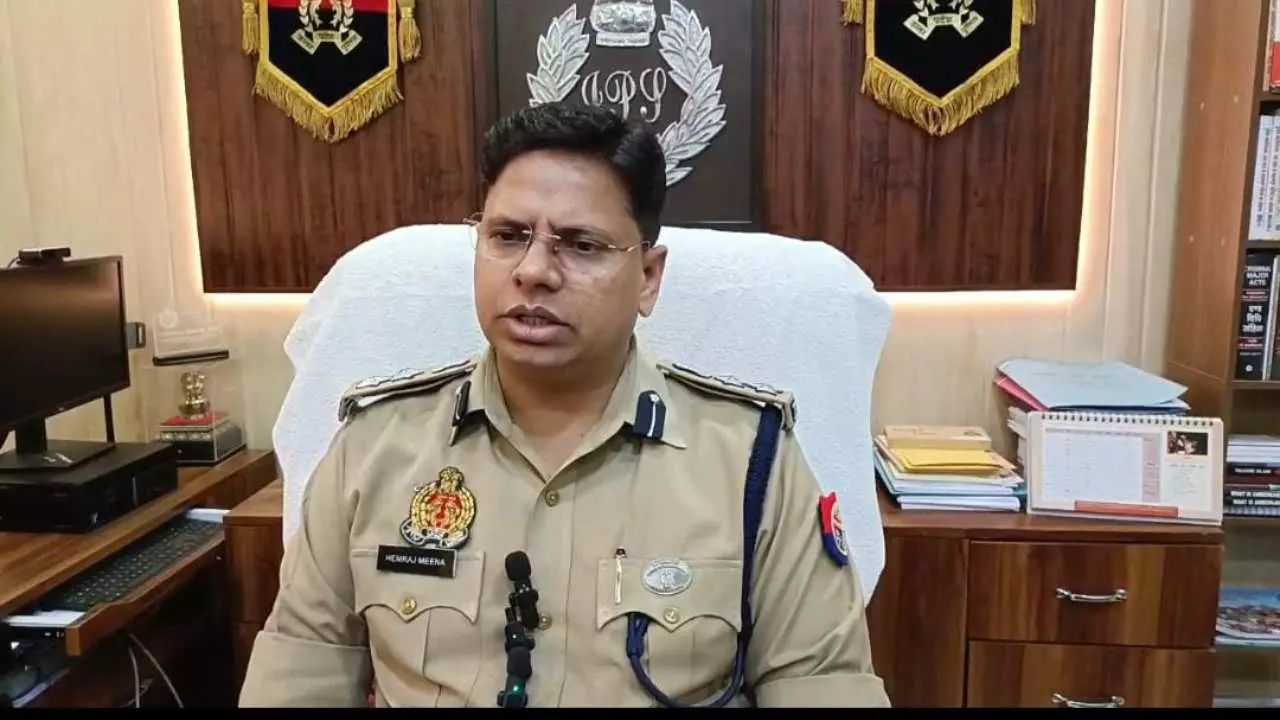 Superintendent of police Azamgarh suspended three policemen