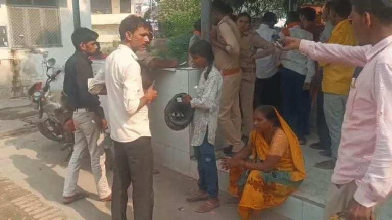 Suspicious death of a woman inside the police station
