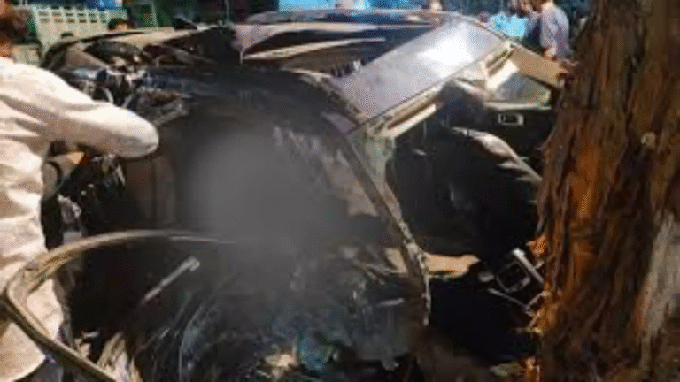 Uncontrolled car collided with a pole in Bairagarh