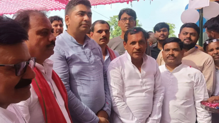 Etawah News: भवानीपुर में सात दिवसीय बौद्ध कथा का भव्य शुभारंभ, सांसद और जिला पंचायत अध्यक्ष ने की शिरकत