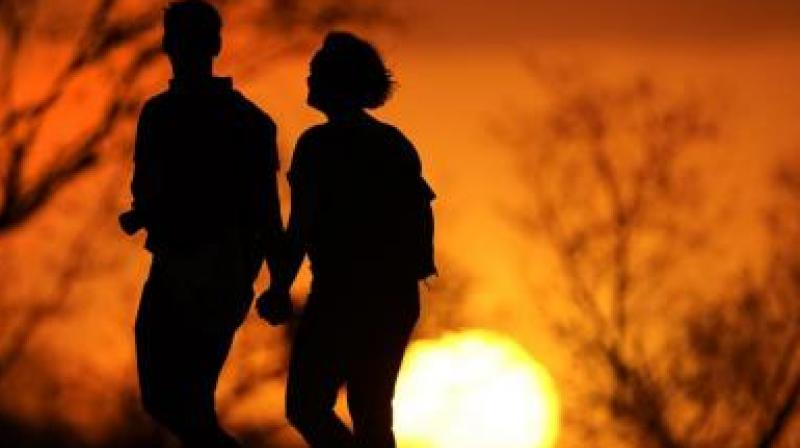 Gorakhpur News - 22 year old teacher fell in love with a 14 year old student