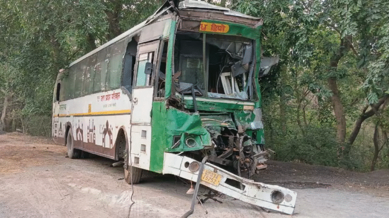 High speed Janrath bus collides with parked truck