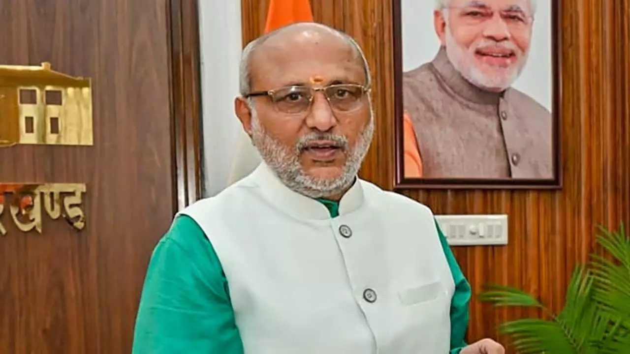 करोड़ो के मालिक लेकिन नहीं है खुद की कार, जानें कितनी सीपी राधाकृष्णन की संपत्ति
