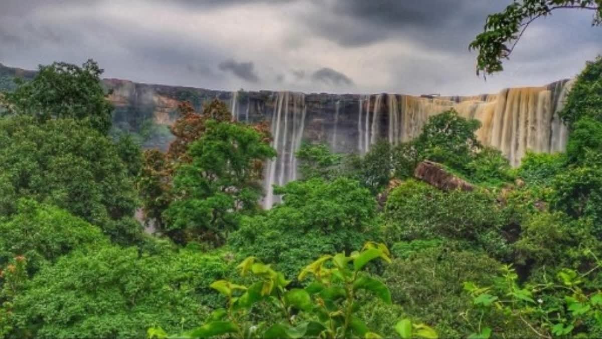 Panna,Madhya Pradesh - बृहस्पति कुंड का होगा भव्य संवर्द्धन, प्रशासन ने पर्यटन और सांस्कृतिक विकास की रूपरेखा बनाई