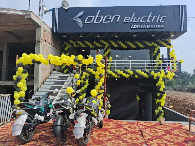 Godda News : महागामा के मोहनपुर में OBEN इलेक्ट्रिक बाइक शोरूम का भव्य उद्घाटन, युवाओं में दिखा जबरदस्त उत्साह