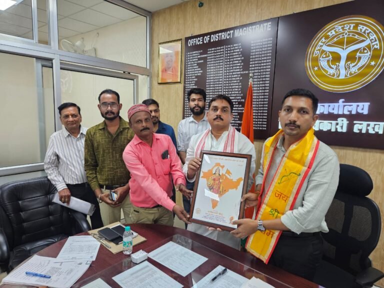 Lucknow News : भाजपा सरकार में हर वर्ग के महापुरुषों को मिल रहा सम्मान, लखनऊ में कीरत बारी की मूर्ति स्थापना की तैयारी