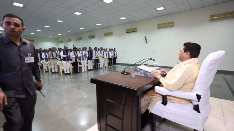 Lucknow News : मायावती का मास्टरस्ट्रोक! OBC भाईचारा कमेटी संग बैठक, पिछड़ा वोट बैंक साधने की रणनीति