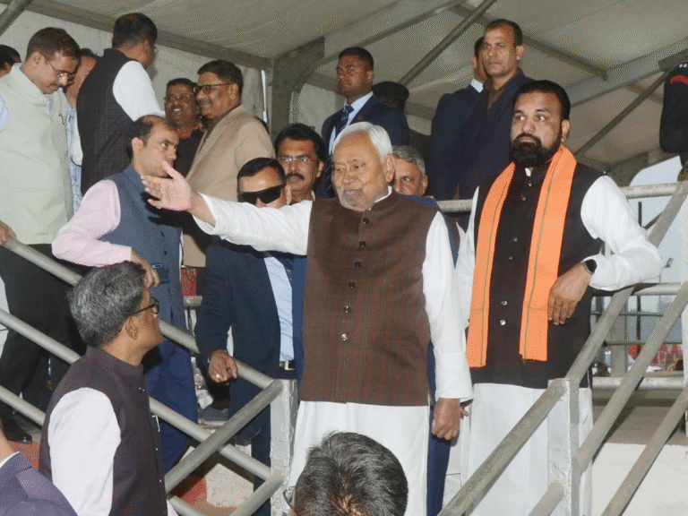 Bihar News: जदयू विधायकों ने एक बार फिर जताया नितीश कुमार पर भरोसा, जदयू विधायक दल की बैठक में नेता चुने गए मुख्यमंत्री