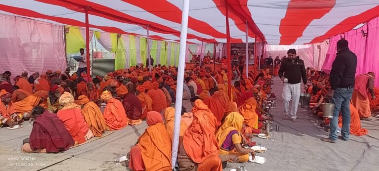 Prayagraj Kumbh 2026: जगद्गुरु शंकराचार्य के सानिध्य में एक माह तक राम कथा और भागवत कथा का भव्य आयोजन
