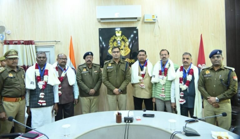 Barabanki News: बाराबंकी में अधिवर्षता पूर्ण करने पर पांच पुलिसकर्मियों को ससम्मान विदाई