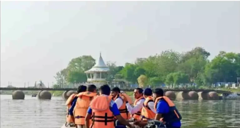 Mathura News: वृंदावन स्टीमर हादसा – लापता पंकज मल्होत्रा की तलाश में यमुना में तेज सर्च ऑपरेशन