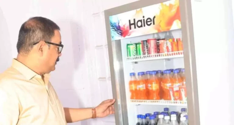 Bareilly News: बरेली कलेक्ट्रेट में भीषण गर्मी के बीच राहत के इंतजाम, आमजन को मिल रहा ठंडे पेयजल और कोल्ड ड्रिंक का सहारा