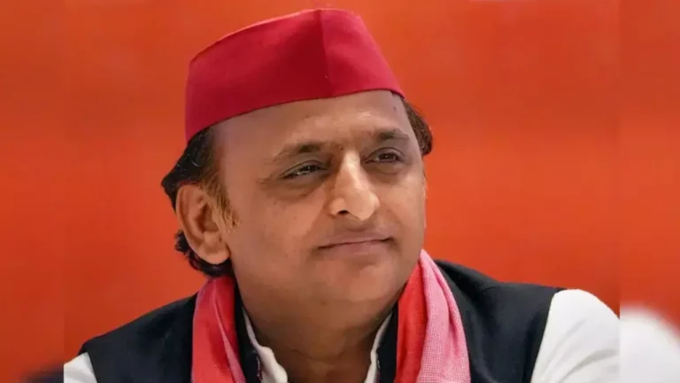 Akhilesh Yadav: विभाग बंटवारे में देरी पर अखिलेश यादव का तंज, बोले- अब विभागों की ‘पर्ची’ भी ऊपर से आएगी?