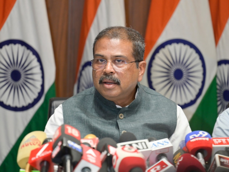 Dharmendra Pradhan Resigns: जंतर-मंतर पर छात्र आंदोलन के बीच शिक्षा मंत्री का इस्तीफा