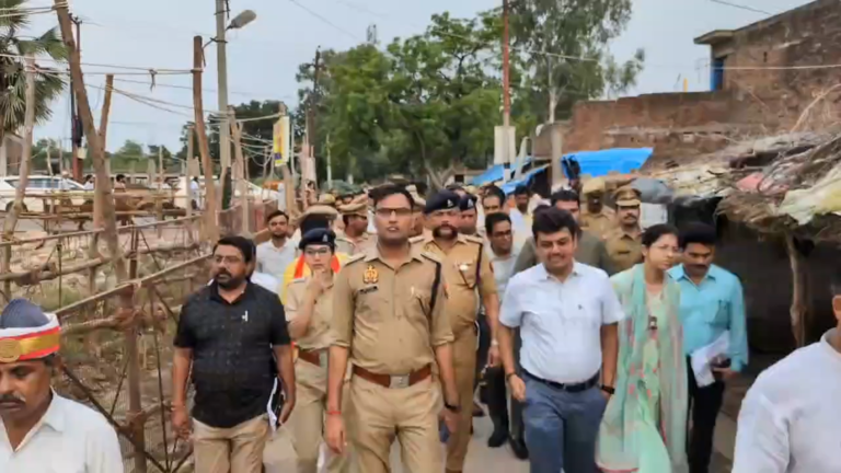 Barabanki News: श्रावण मास मेले की तैयारियों का डीएम और एसपी ने किया निरीक्षण, सुरक्षा व्यवस्था को लेकर दिए सख्त निर्देश