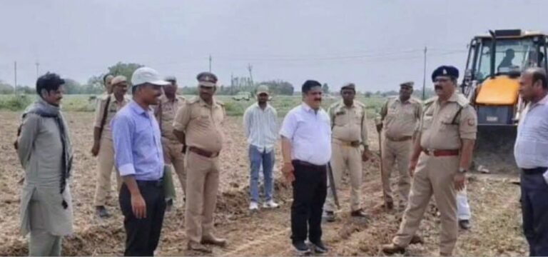 Hamirpur News: हमीरपुर में 10 बीघा शत्रु संपत्ति कब्जामुक्त, प्रशासन ने घोषित की सरकारी जमीन