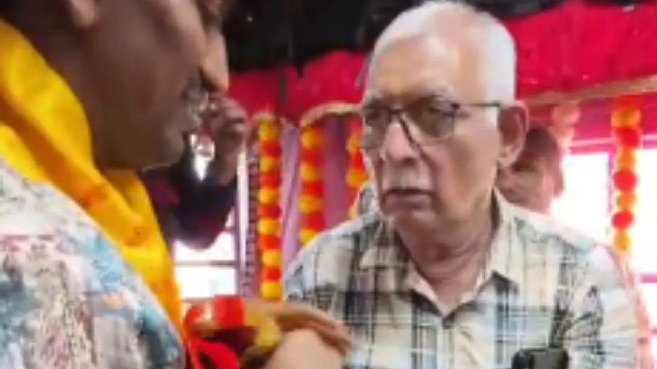 Mumbai local train bhajans spiritual journey daily commuters
