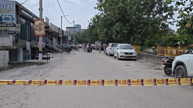 South Delhi News: आया नगर में ताबड़तोड़ गोलियां बरसाकर जिम ट्रेनर की निर्मम हत्या, पुरानी रंजिश पर टिकी पुलिस की सुई
