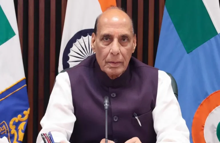 World News: शंघाई सहयोग संगठन की बैठक में राजनाथ सिंह की दो टूक, आतंकवाद को पनाह देने वालों पर कसेगा शिकंजा